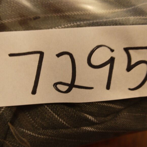 Under Armour shorts mens 34 gray striped flat front polyester golf 1236347 - Picture 9 of 9